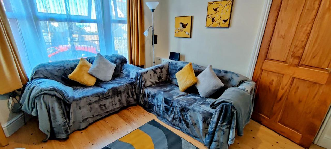 Rhubarb Terrace On The Coast - Sleeps 1-6 Villa Colwyn Bay Buitenkant foto