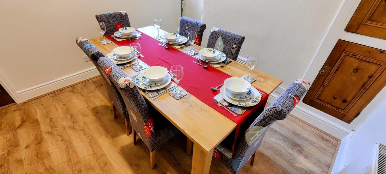 Rhubarb Terrace On The Coast - Sleeps 1-6 Villa Colwyn Bay Buitenkant foto