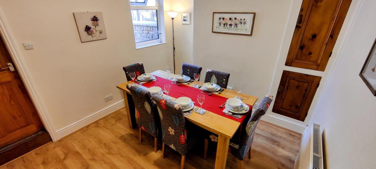 Rhubarb Terrace On The Coast - Sleeps 1-6 Villa Colwyn Bay Buitenkant foto