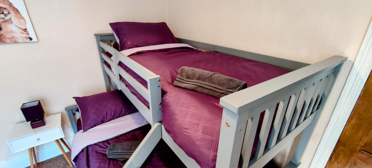 Rhubarb Terrace On The Coast - Sleeps 1-6 Villa Colwyn Bay Buitenkant foto