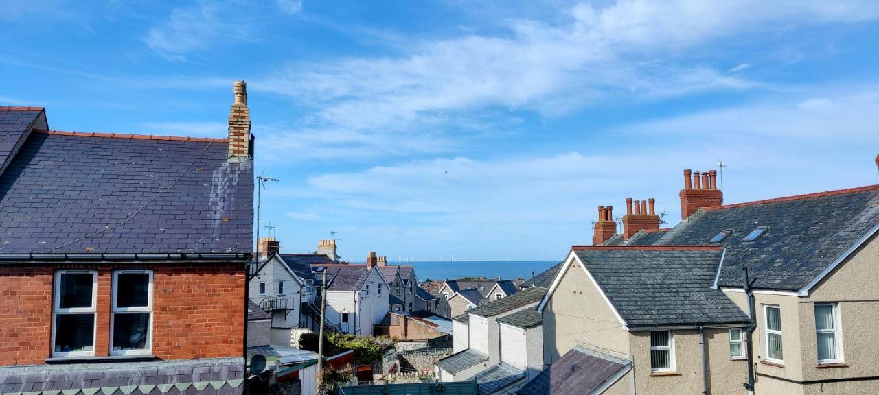 Rhubarb Terrace On The Coast - Sleeps 1-6 Villa Colwyn Bay Buitenkant foto